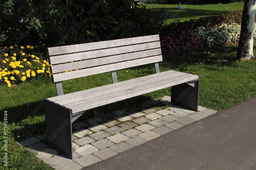 Fototapeta premium Holzbank
