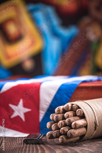 Canvas Print Bunch of handmade Cuban cigars