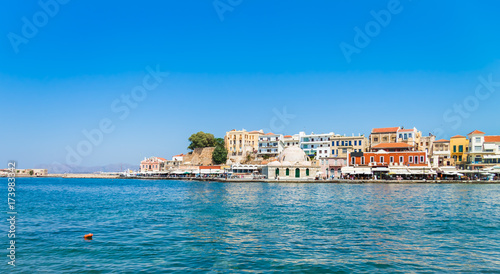 Fototapeta Naklejka Na Ścianę i Meble -  View of the Venetian port of Chania