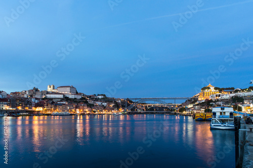 Nacht über Porto