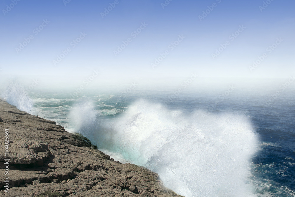 Fototapeta premium Storm near the cliff.