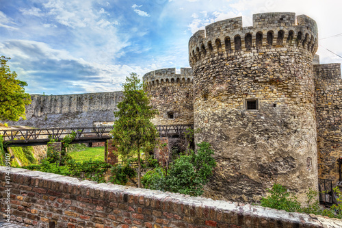 Obraz na płótnie Towers, walls and a bridge on the Kelemegdan fortress, HDR image. w salonie