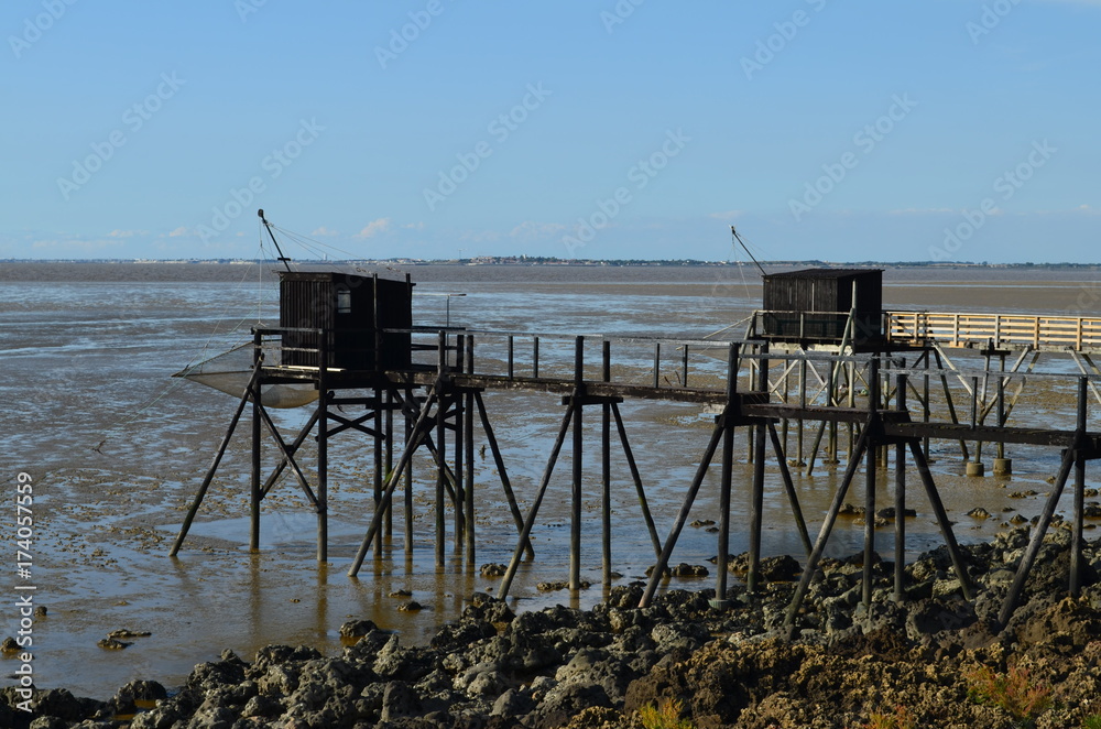 Ponton de pêche au carrelet à Fouras (Charente-Maritime-France)