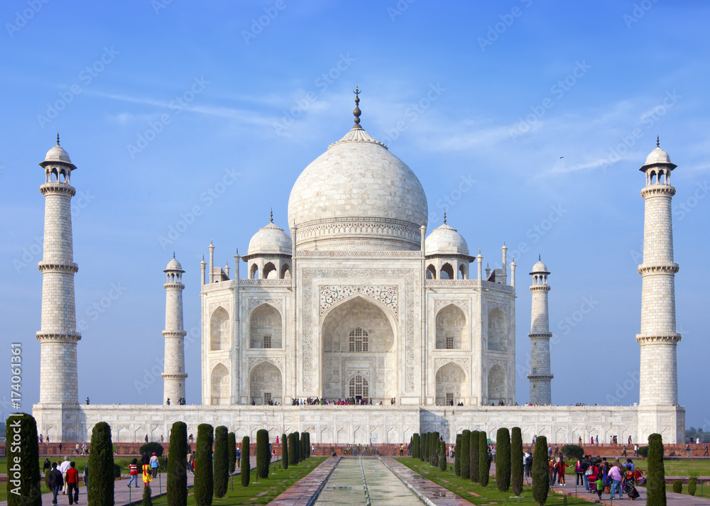 Fototapeta premium Taj Mahal in Agra, Uttar Pradesh, India