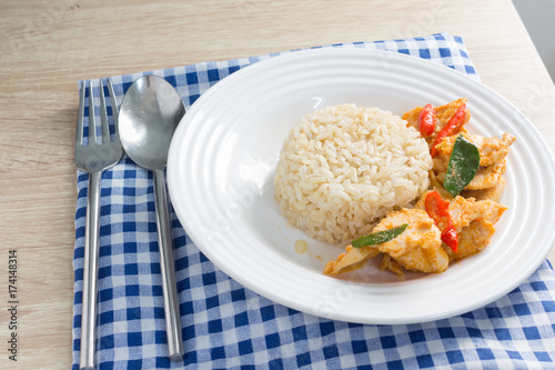 stir fried chicken whit basil on rice