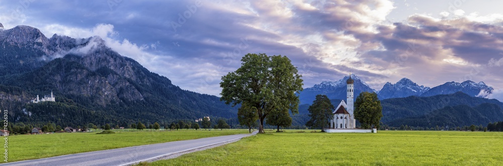 Panorama Kirche St. Coloman mit Schloss Neuschwanstein Panorama Kirche St. Coloman mit Schloss Neuschwanstein