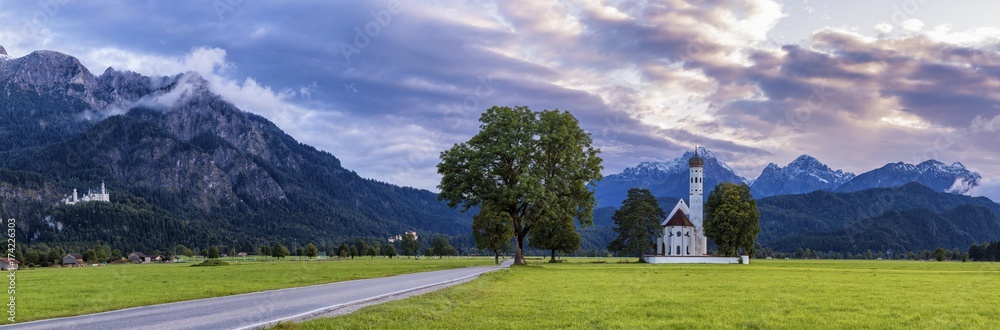 Panorama Kirche St. Coloman mit Schloss Neuschwanstein