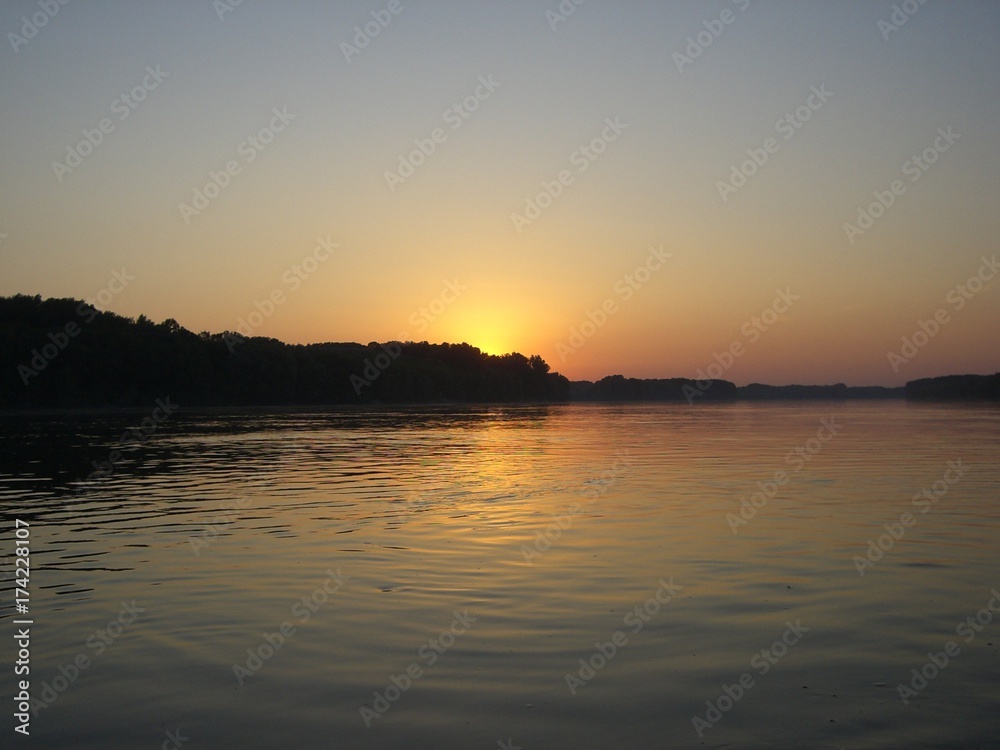 Auf der Donau mit dem Schlauchboot Auf der Donau mit dem Schlauchboot