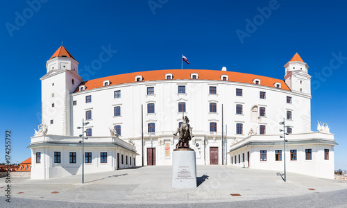 Canvas Print Main castle of Bratislava - Bratislava Castle in Slovakia