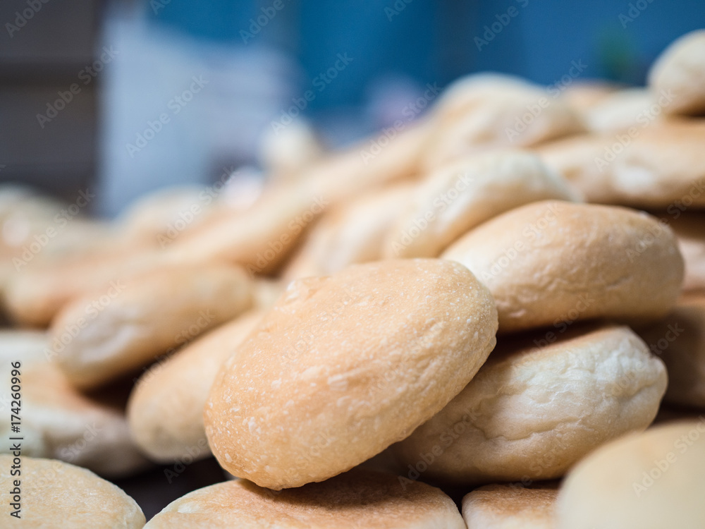 Obraz premium circle bread in factory