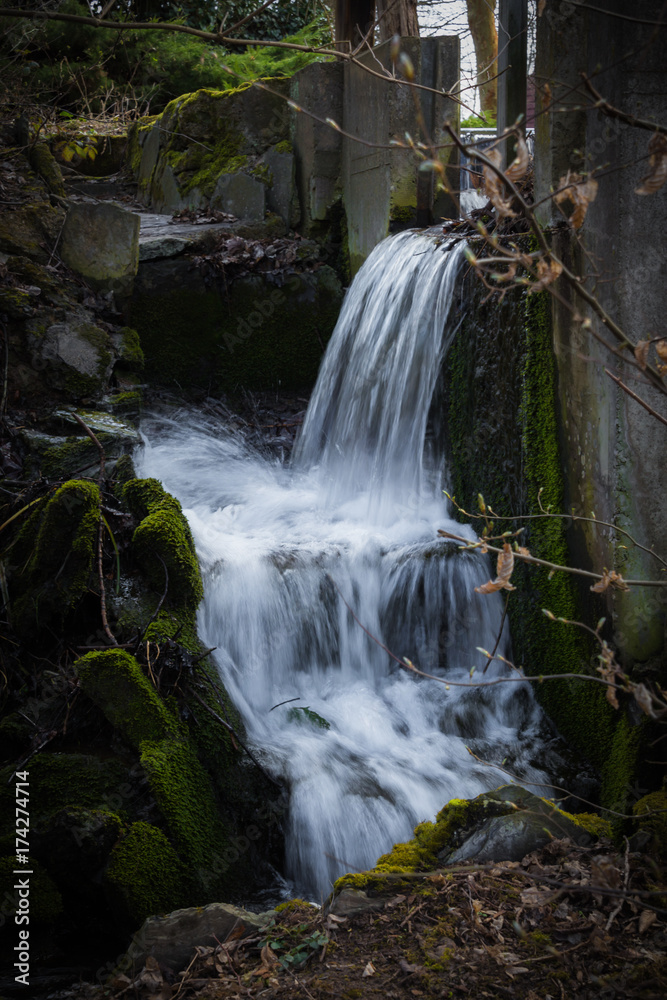 Obraz premium Wasserfall