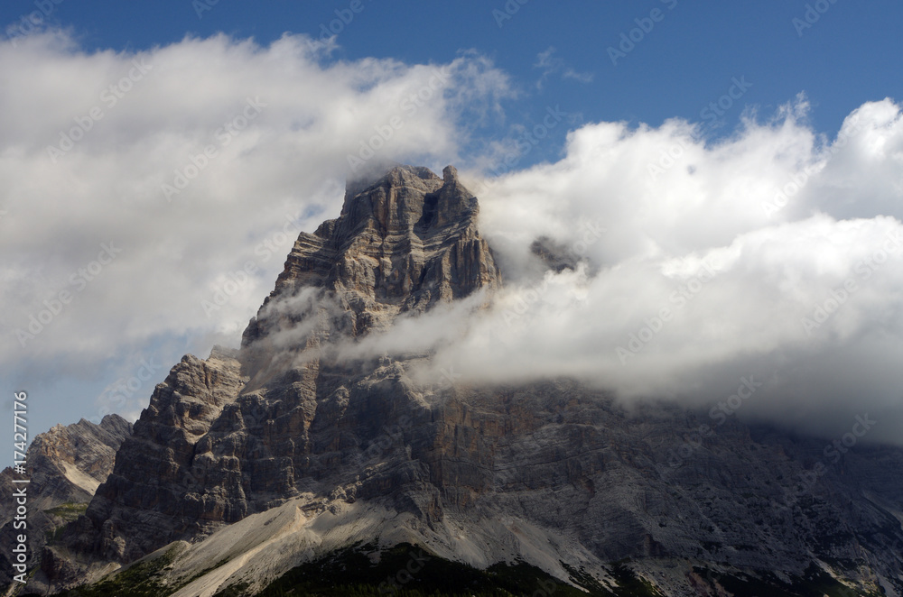 Paysage de montagne dans les Dolomites en Italie