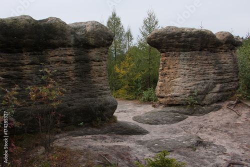 Sandsteinfelsen "Slavenske hriby" bei Slavny in Tschechien