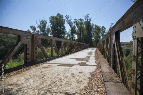 Viejo puente de hierro © Agustin