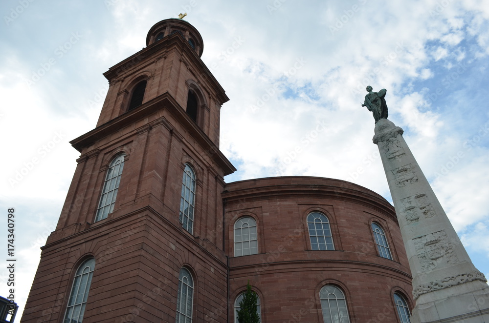 Obraz premium Frankfurt Paulsplatz Einheitsdenkmal und Paulskirche