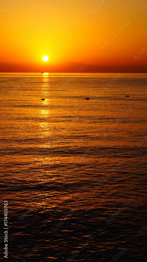 Fototapeta premium Sunrise at the sea