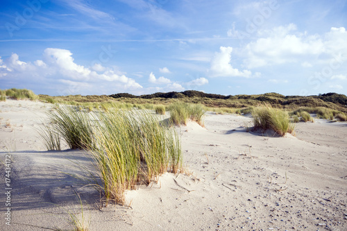 Nordsee, Strand auf Langenoog: Dünen, Meer, Entspannung, Ruhe, Erholung, Ferien, Urlaub, Meditation :)
