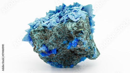 Mineral aquamarine crystals