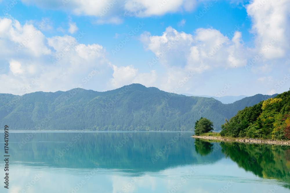 夏の田沢湖