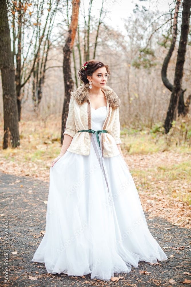 couple in love celebrating wedding in autumn