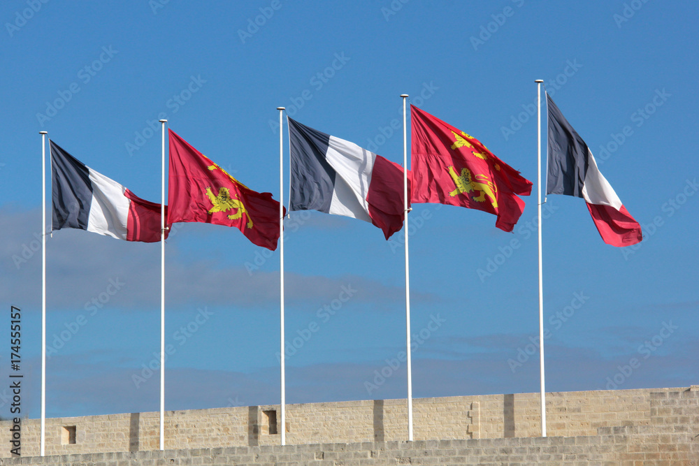 drapeaux drapeaux