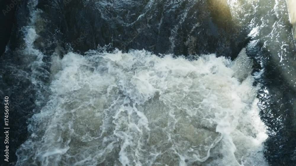 Torrente de agua