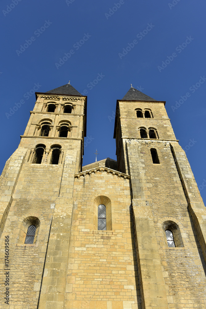 Fototapeta premium Basilique du Sacré-Coeur (Paray-Le-Monial)