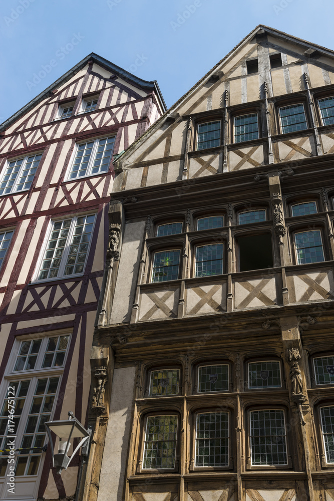Façades des maisons médiévales de Rouen