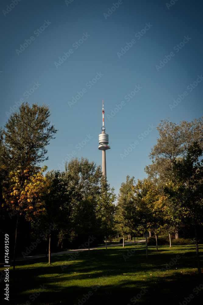 Naklejka premium Donauturm