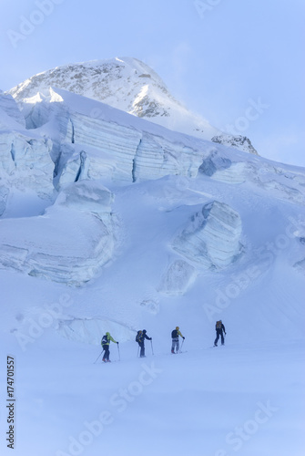 Gletscher-Skitour in imposanter Natur