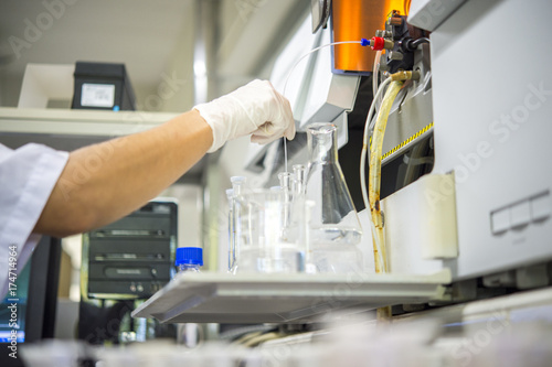 Scientists are using Atomic Absorption Spectroscopy (AAS) to analyze heavy metals in sample solutions.For example, element Pb, Fe, Mn, Ag, etc.