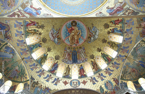 Роспись купола  Морского собора в Кронштадте