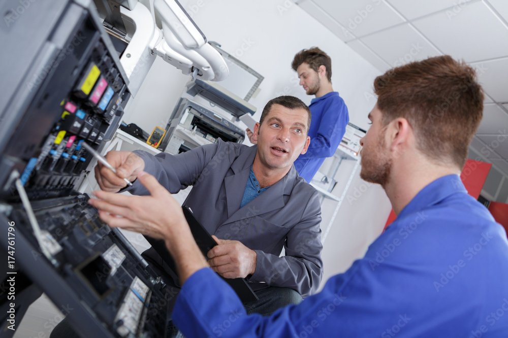 learning to fix a cartridge in photocopy machine learning to fix a cartridge in photocopy machine