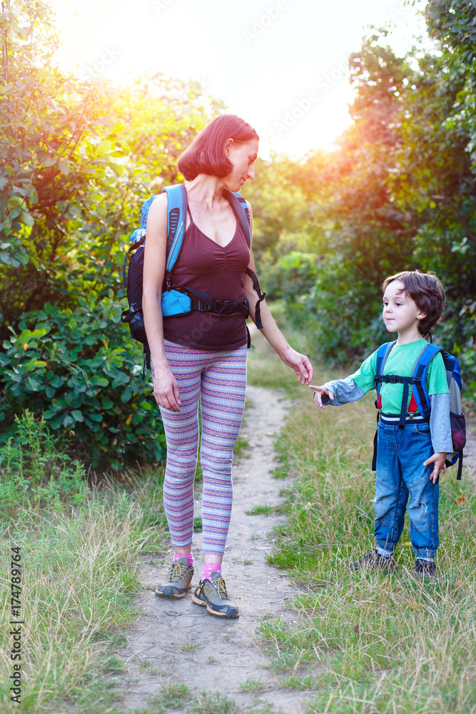Fototapeta premium travel mom and baby