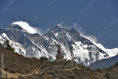 Stupa in front of the escarpment of Mt Everest, 8848 m, and Mt Lhotse, 8516 m, Solokhumbu, Nepal, Asia