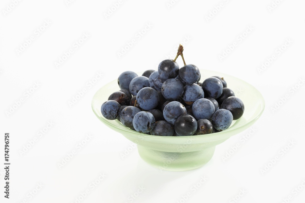 Glass bowl with sloes Glass bowl with sloes