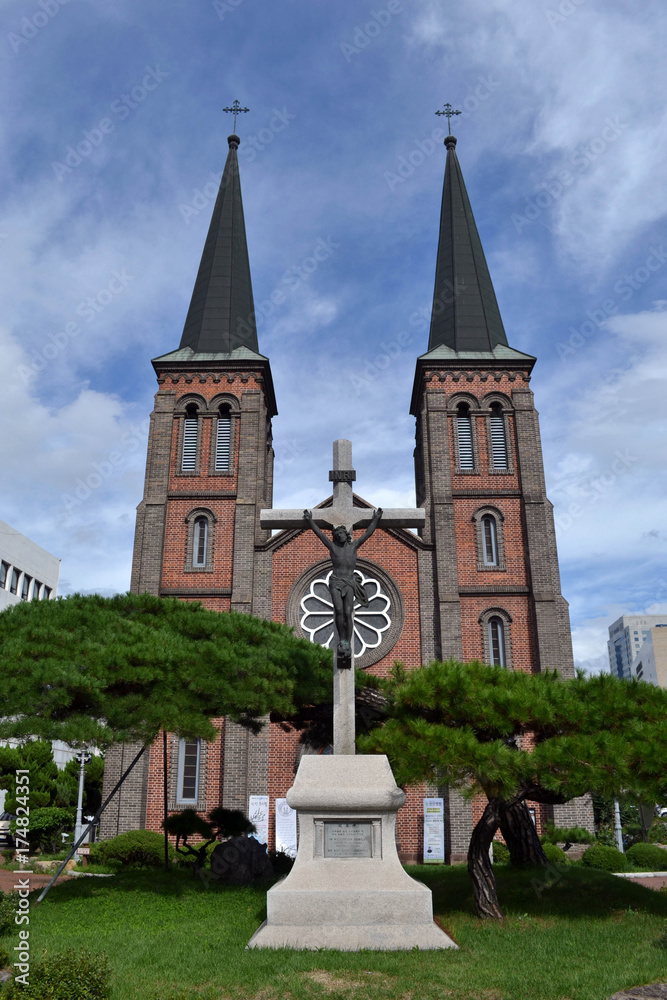 The cross at Daegu Cathedral. Pic was taken in August 2017.