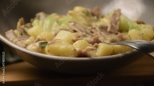 Pizzoccheri ピッツォッケリ Cucina italiana Пиццокери 피초케리 sounding Gastronomía de Italia pasta イタリア料理 Italienische Küche video Итальянская кухня Italian Піццокері cuisine بيزوكري 