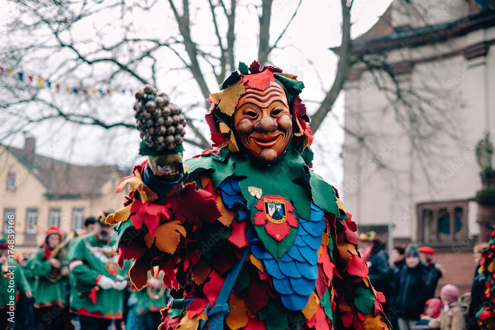 Fototapeta premium fastnacht umzug glottertäler