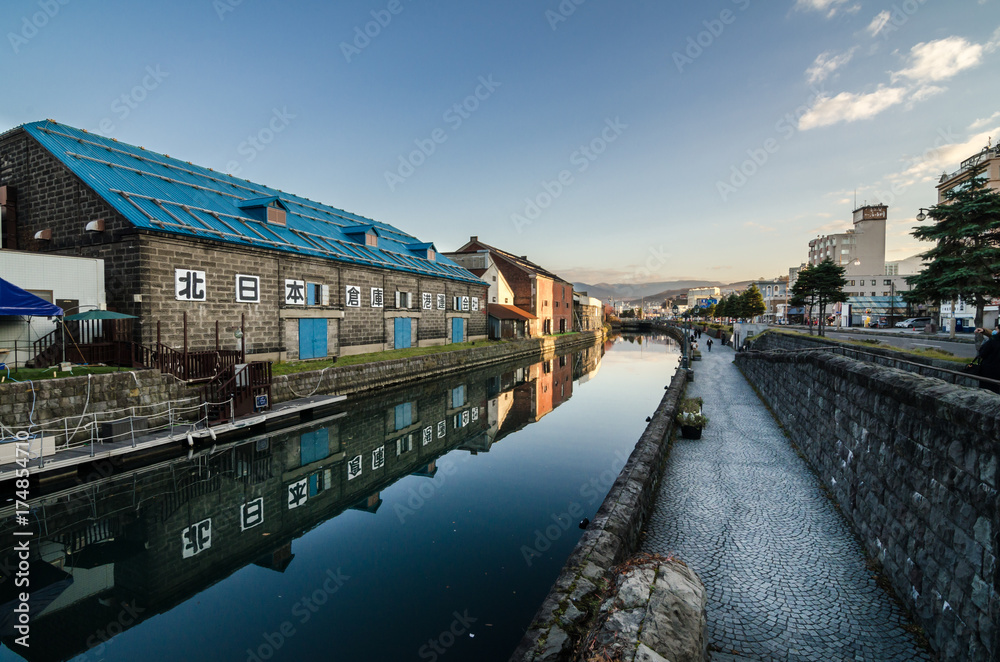 Otaru Canal was once a central part of the city's busy port in the first half of the 20th century. Now, fanked by restaurants, shops & vendors, this historic canal has a romantic, old-timey ambiance.