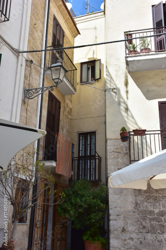 Puglia, Bari, vicolo della città vecchia