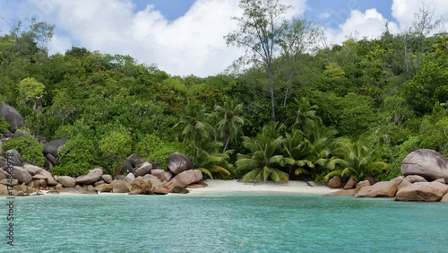 Petite plage de Praslin, Seychelles