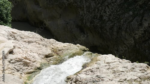 Valle del fiume Metauro nelle Marche in Italia photo