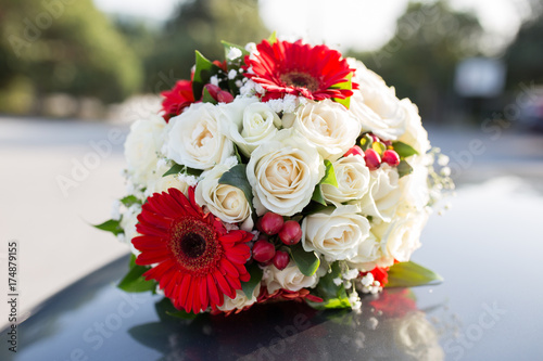 bride bouquet photo