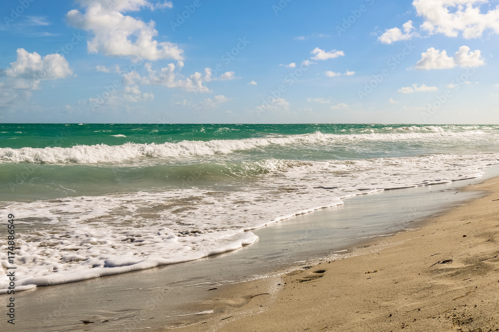 Surf on the Atlantic coast, Cuba, Varadero Surf on the Atlantic coast, Cuba, Varadero