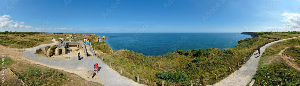 Pointe du Hoc, Cricqueville-en-Bessin, Normandie, Calvados, France Pointe du Hoc, Cricqueville-en-Bessin, Normandie, Calvados, France