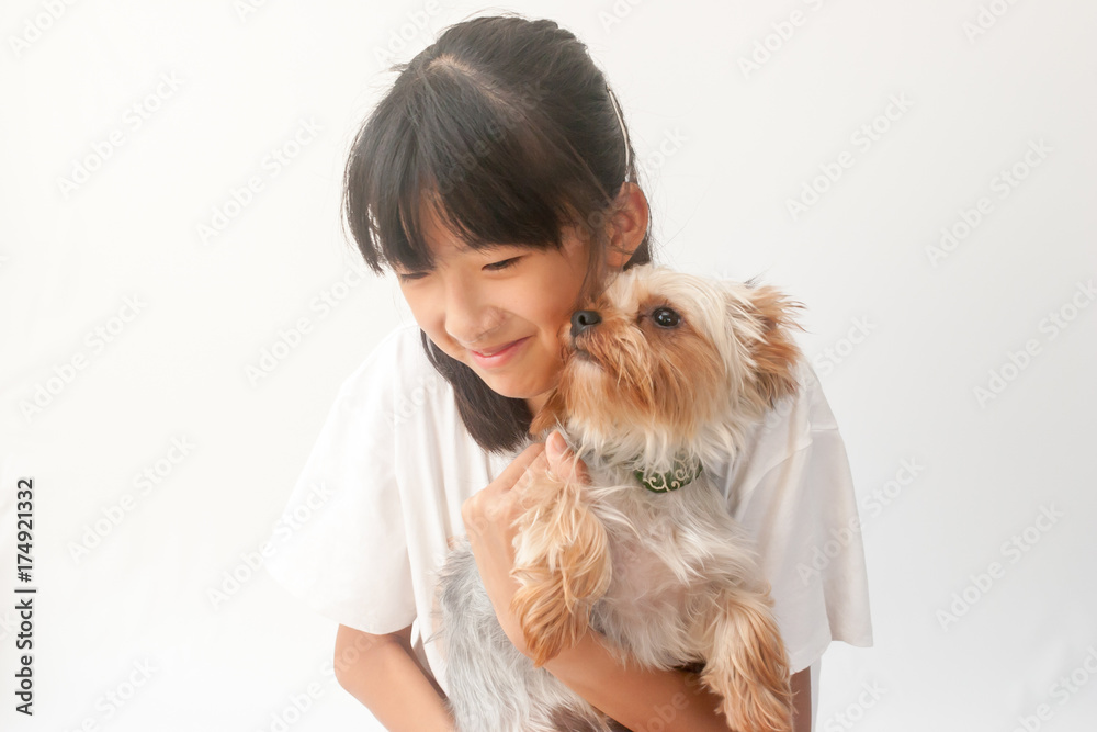 女の子とヨーキー