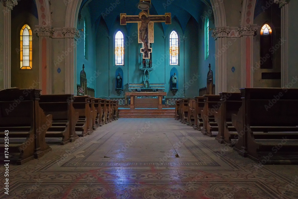 Fototapeta premium Chiesa Abbandonata