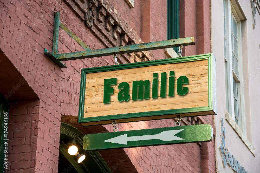 Schild 277 - Familie Schild 277 - Familie