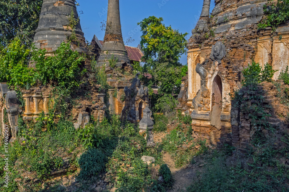 Myanmar Inle Lake Shwe Inn Dain Pagoda complex Indein village